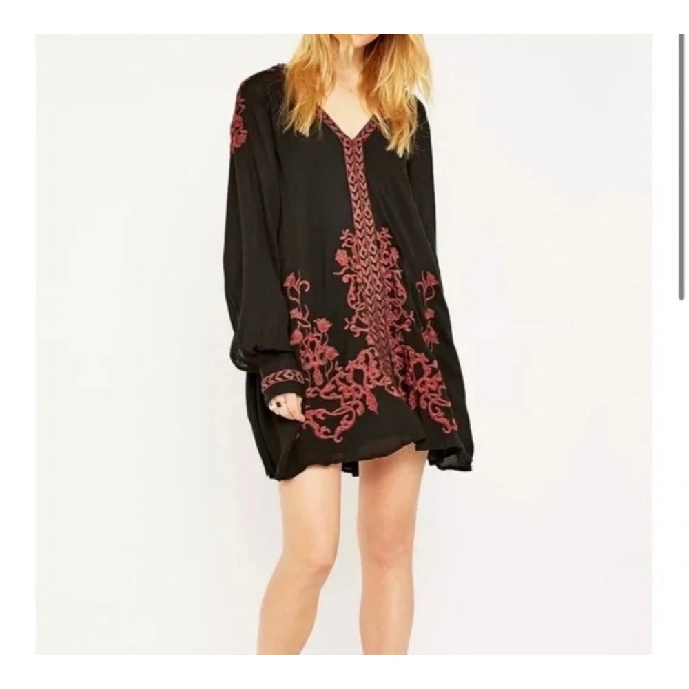 Free People Hearts in Heaven Dress S Black Embroidered Floral Boho Festival LS